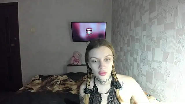 AlisTris online show from November 2025 12:27:02 PM