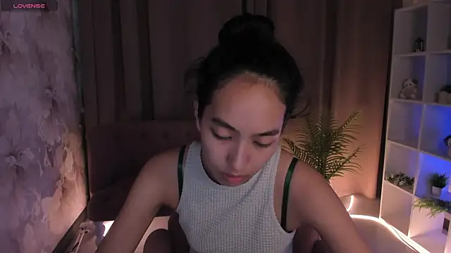 FlirtyAura online show from July 2026 03:35:02 AM