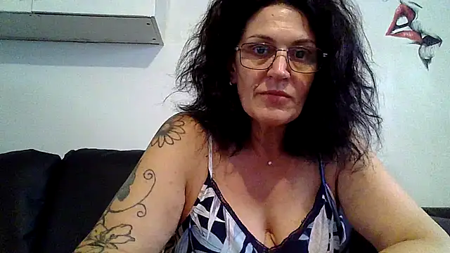 Snapshot of RubyyRosee chatting on June 2026 05:23:02 AM RubyyRosee online show from June 2026 05:23:02 AM