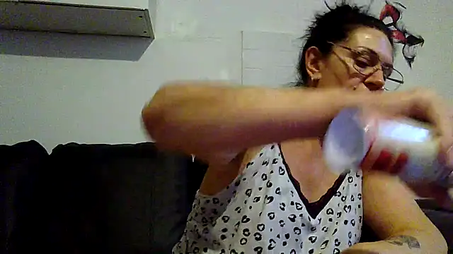 Snapshot of RubyyRosee chatting on June 2026 05:23:02 AM RubyyRosee online show from June 2026 05:23:02 AM