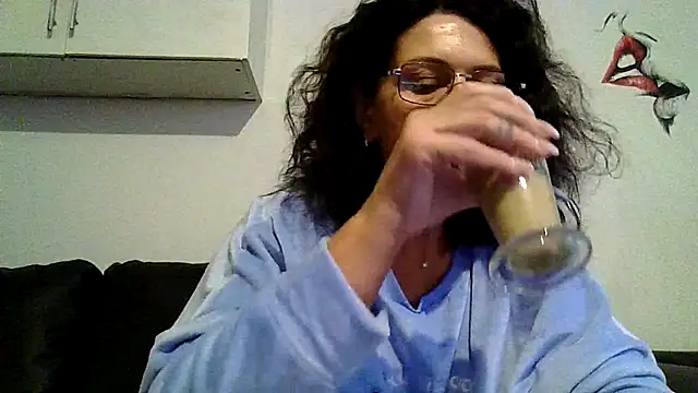Snapshot of RubyyRosee chatting on June 2026 06:14:01 AM RubyyRosee online show from June 2026 06:14:01 AM