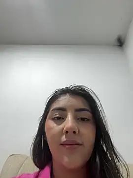 Snapshot of Lupe_19 chatting on September 2025 01:05:01 AM Lupe 19 online show from September 2025 01:05:01 AM