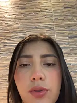 Snapshot of Lupe_19 chatting on October 2025 05:52:02 AM Lupe 19 online show from October 2025 05:52:02 AM