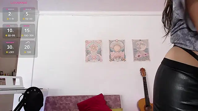 Susanahendrix online show from September 2025 06:20:01 PM