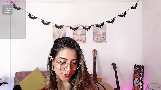 Susanahendrix online show from October 2025 06:23:01 PM