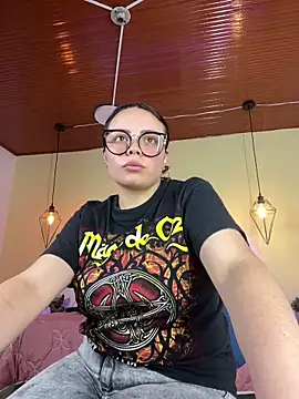 Snapshot of Megan_05_ chatting on June 2026 07:35:02 PM Megan 05 online show from June 2026 07:35:02 PM