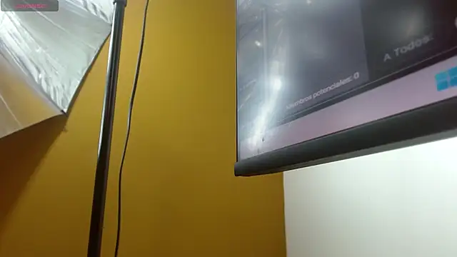 Snapshot of tinisweet chatting on April 2026 03:42:02 PM tinisweet online show from April 2026 03:42:02 PM