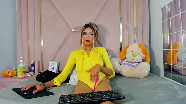 jazmin waked online show from October 2025 02:53:02 AM