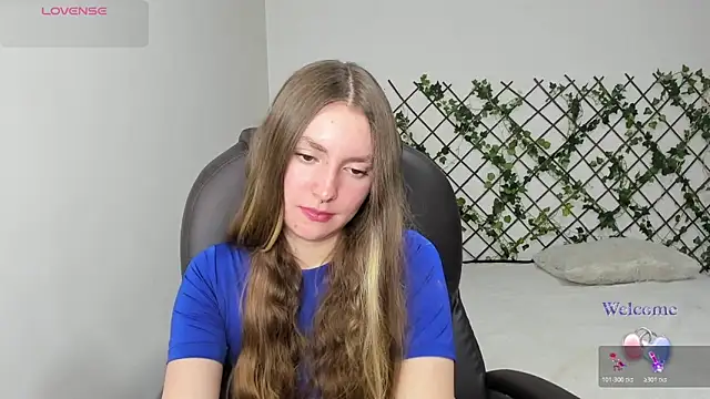 velvet  moon online show from February 2026 10:28:01 PM