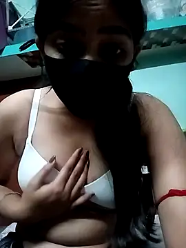 Snehabeauti online show from October 2025 05:24:02 PM