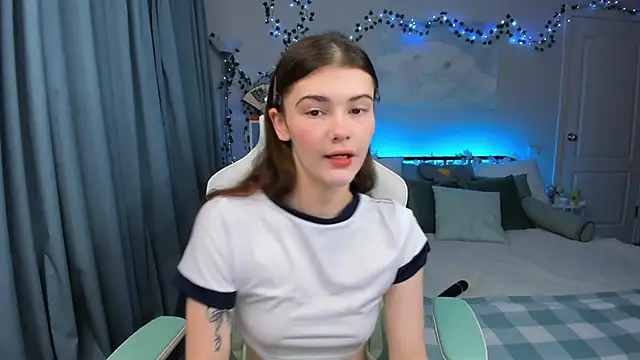 Zoe Vee online show from November 2025 03:16:02 AM