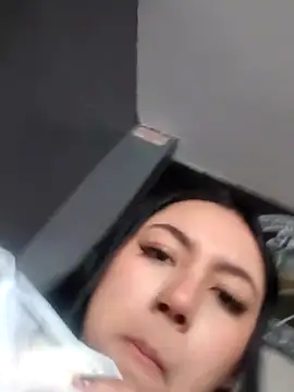 Megara 25 online show from September 2025 04:44:02 PM