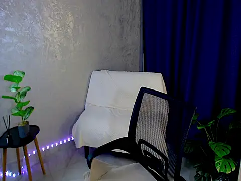 arlana klart online show from November 2025 05:07:02 AM