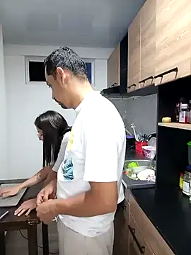 stivenlujan69 online show from October 2025 12:30:02 AM