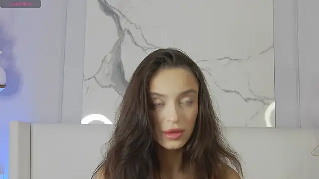 AdoraCortes online show from September 2025 05:52:02 AM