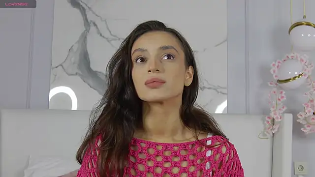 AdoraCortes online show from September 2025 04:58:01 AM