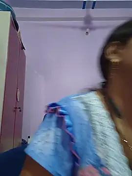 Snapshot of Sonalihot_ chatting on June 2026 07:33:02 AM Sonalihot online show from June 2026 07:33:02 AM