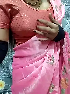 Snapshot of angelcam4 chatting on November 2025 05:49:01 PM angelcam4 online show from November 2025 05:49:01 PM