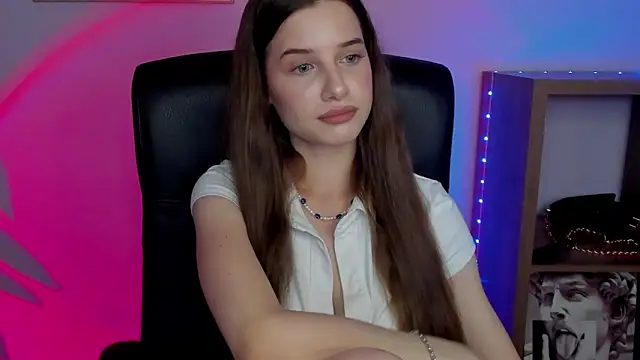 LuxMaya online show from October 2025 07:14:02 AM