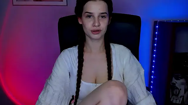 LuxMaya online show from February 2026 07:29:02 AM