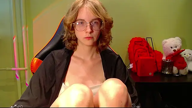 juicyPenny online show from July 2026 01:15:02 PM