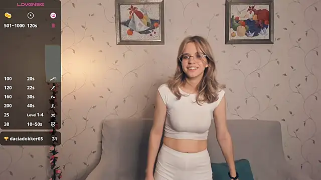 JoanBaggott online show from November 2025 08:09:01 PM