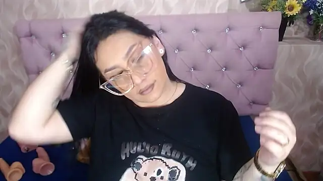 Naomi Braunx online show from November 2025 01:11:01 PM