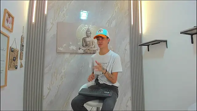 Snapshot of TWINKS_BOYS1 chatting on January 2026 07:30:01 PM TWINKS BOYS1 online show from January 2026 07:30:01 PM