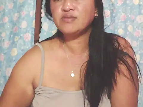 hotolivia34 online show from December 2025 01:17:04 PM