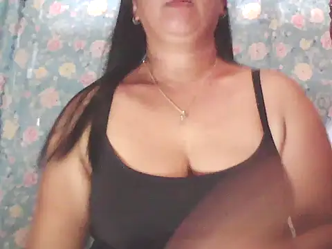 hotolivia34 online show from December 2025 06:10:01 AM