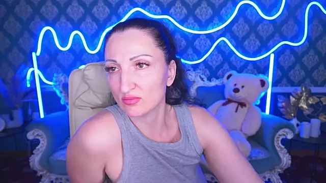 Snapshot of MissRossi chatting on October 2025 12:47:01 PM MissRossi online show from October 2025 12:47:01 PM