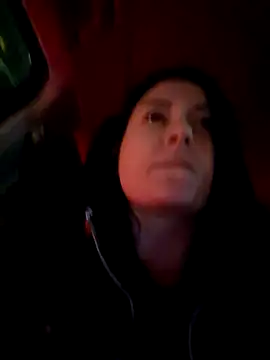 Snapshot of SaraViss20 chatting on December 2025 09:00:01 PM SaraViss20 online show from December 2025 09:00:01 PM