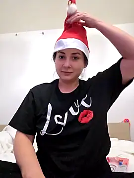 Snapshot of SaraViss20 chatting on December 2025 07:32:01 PM SaraViss20 online show from December 2025 07:32:01 PM