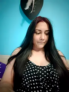 Snapshot of SaraViss20 chatting on April 2026 05:52:02 PM SaraViss20 online show from April 2026 05:52:02 PM