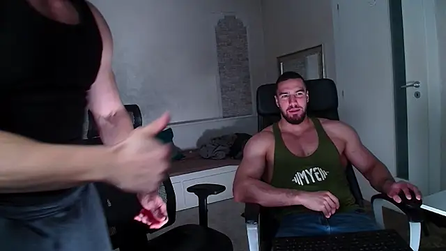 Snapshot of IvanHydee chatting on February 2026 05:47:01 AM IvanHydee online show from February 2026 05:47:01 AM