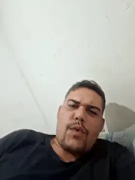 Snapshot of feehzungi0000 chatting on November 2025 03:06:02 AM feehzungi0000 online show from November 2025 03:06:02 AM