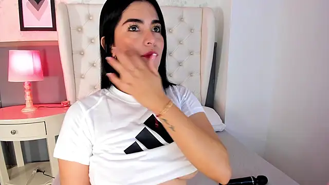 Sasha  sims   online show from September 2025 11:47:01 AM