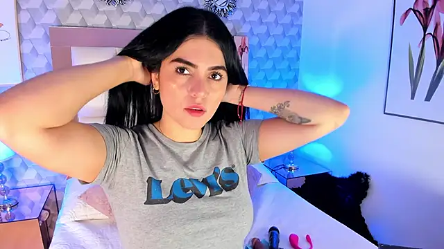 Sasha  sims   online show from October 2025 11:54:02 AM