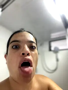 JuanitaMore01 online show from October 2025 07:47:01 PM