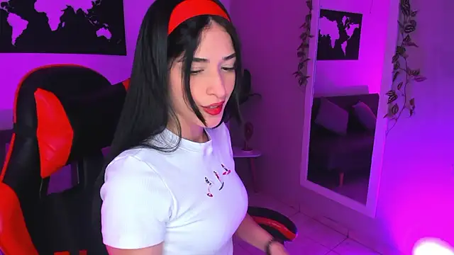 ZoeValencia1 online show from February 2026 12:10:02 PM