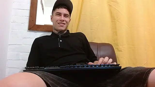 Snapshot of setthomas chatting on July 2026 11:29:01 PM setthomas online show from July 2026 11:29:01 PM