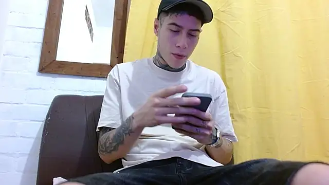 Snapshot of setthomas chatting on July 2026 11:54:01 PM setthomas online show from July 2026 11:54:01 PM