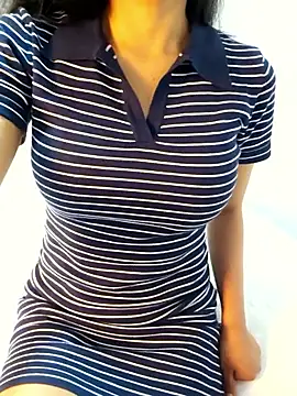 Miss Pompitas23 online show from April 2026 03:23:01 AM