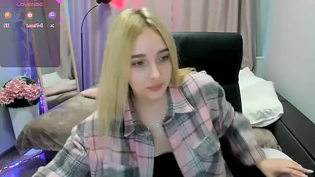 TaisiaHot online show from April 2026 08:06:01 AM