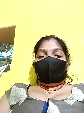 Snapshot of Samiya-143 chatting on February 2026 04:25:01 PM Samiya-143 online show from February 2026 04:25:01 PM