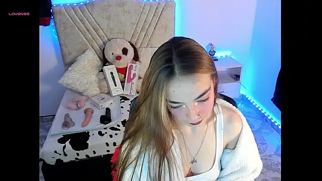 Mia Victoria22 online show from April 2026 03:06:01 AM