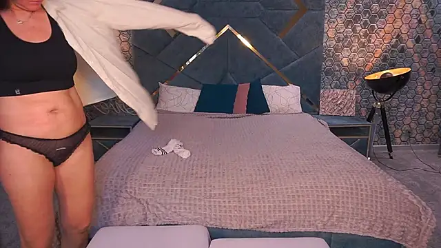 PleasureWeCouple online show from February 2026 01:43:01 PM