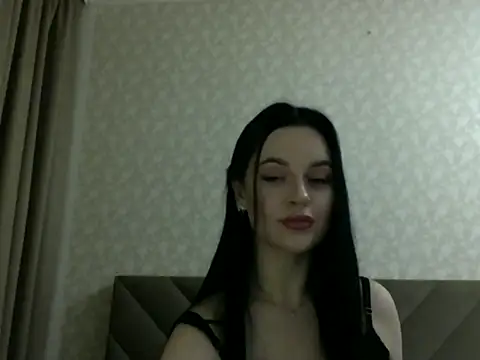 Lulii24 online show from November 2025 11:27:02 PM