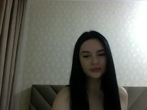 Lulii24 online show from March 2026 03:21:01 AM