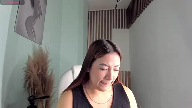 MacarenaRosse online show from September 2025 07:46:02 PM